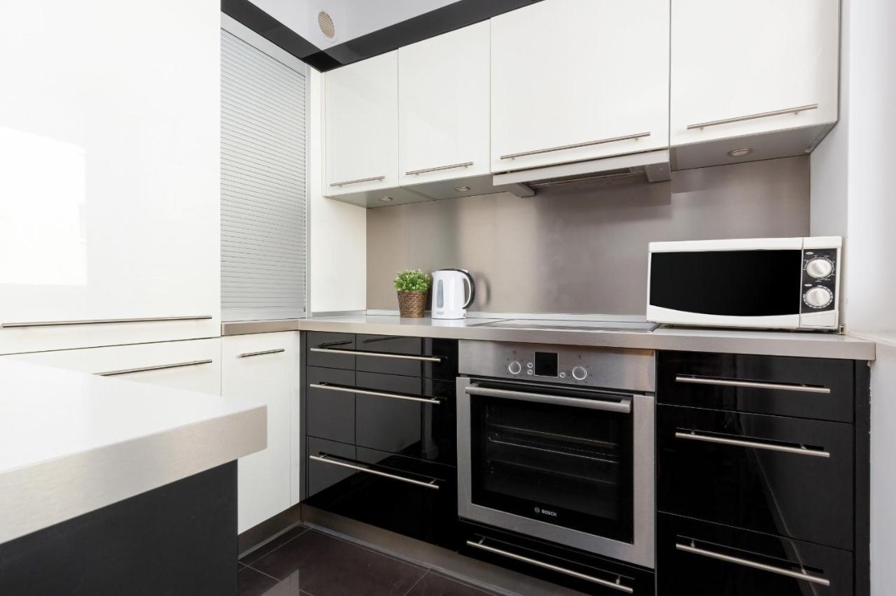 Residence On Wspolna Str. Apartment Warsaw By Renters Экстерьер фото