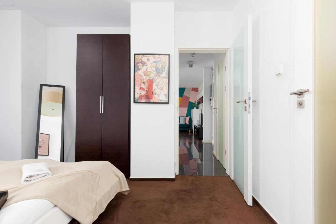 Residence On Wspolna Str. Apartment Warsaw By Renters Экстерьер фото